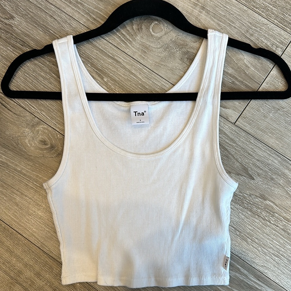 Aritzia TNA Ribbed Crop Top - Picture 1 of 5